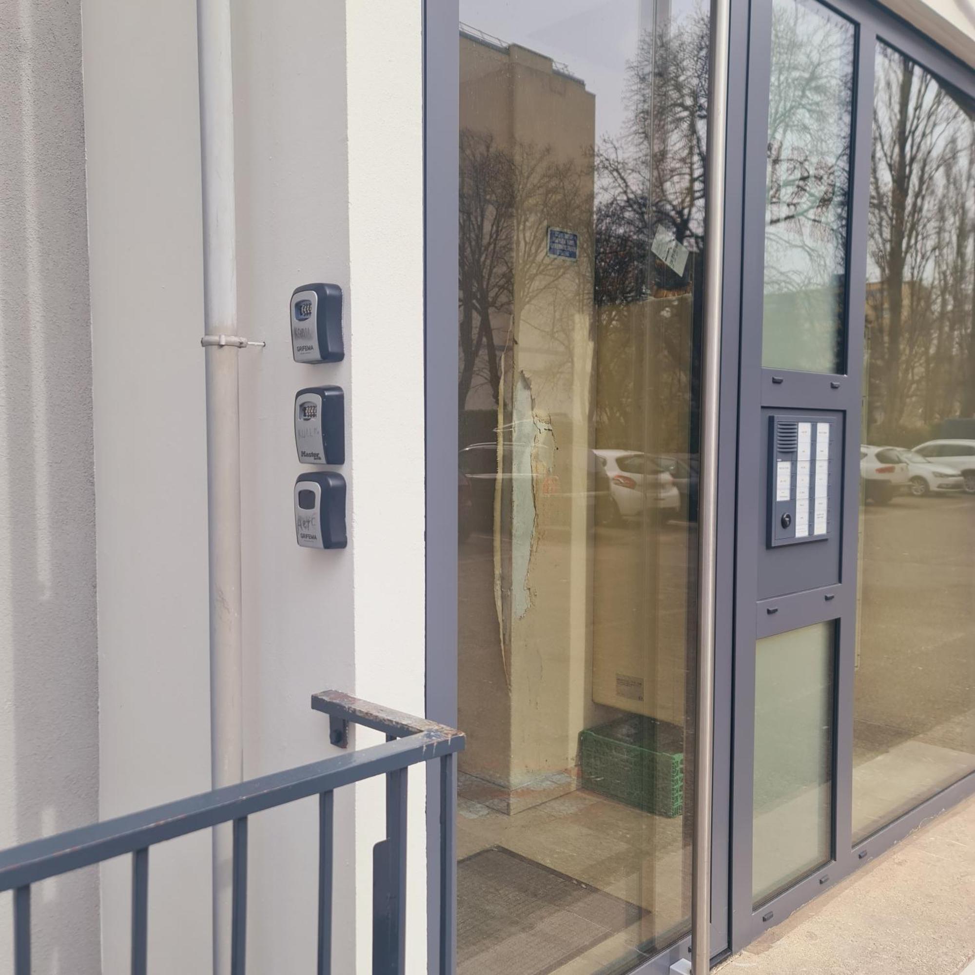 Studio Kaan Avec Terasse 5Mn Basel Airport Saint-Louis  Bagian luar foto
